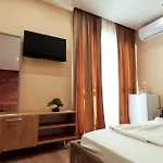 Central Rooms 3*