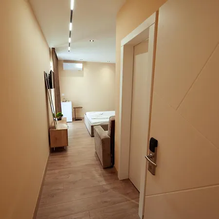 Central Rooms 3* Σκόδρα