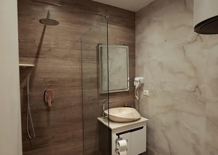 Central Rooms 3* Σκόδρα