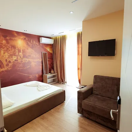 Central Rooms 招待所