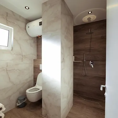 بيت ضيافة Central Rooms شكودر