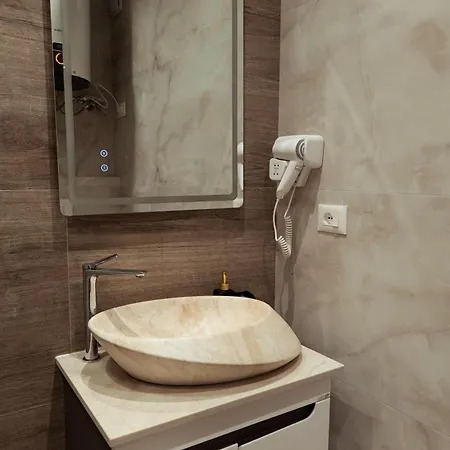 Central Rooms 3* Shkoder