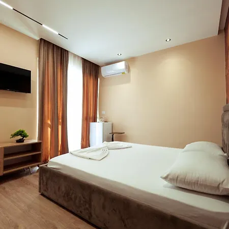 Central Rooms Guest house